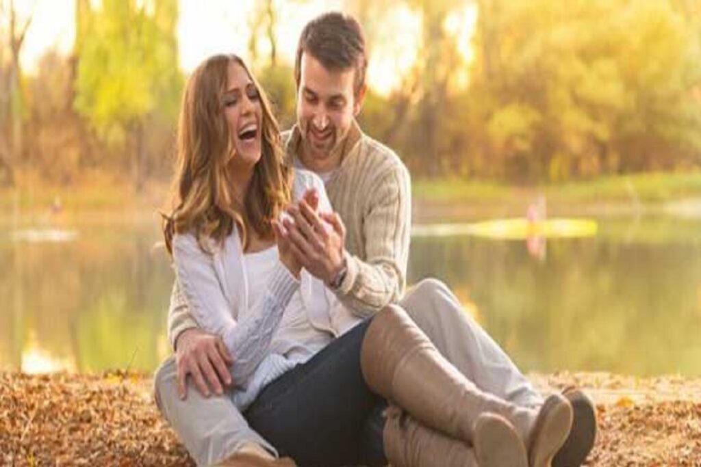 نشانه عاشق شدن مردان و زنان / چطور یک مرد رو عاشق خود کنیم؟!