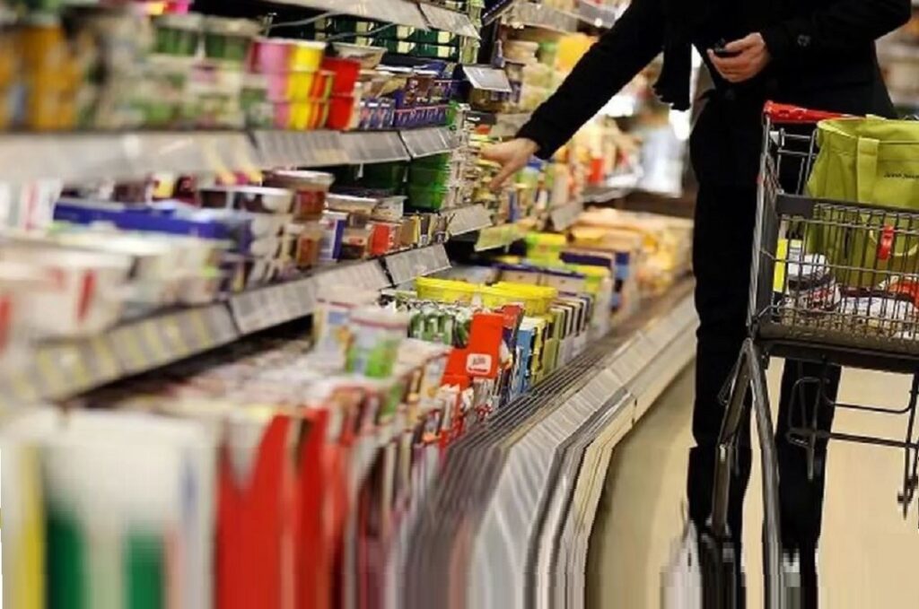 توزیع سبد کالا ویژه محرم / برنج کیلویی ۳۵ هزارتومان!