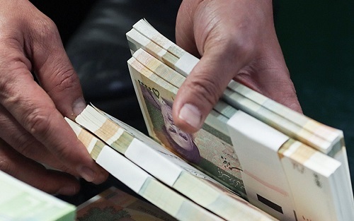 خبرخوش / واریز ۱۰ میلیون ریالی برای بازنشستگان | یارانه معیشتی برای کدام بازنشستگان واریز میشود؟