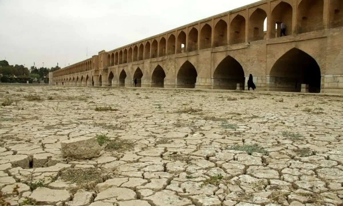 اصفهان تنها کلان شهری که به طور کامل در معرض فرونشست است