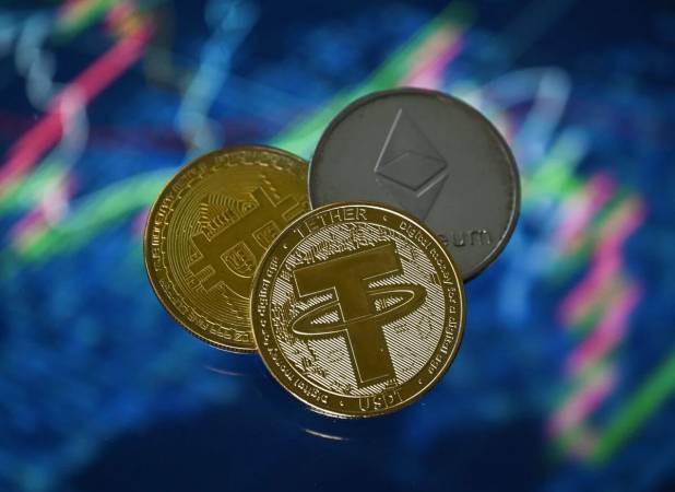 تتر در نوسان ۲۲۲ تا ۲۳۰ هزار تومان دیپلماسی یا فشار فروش