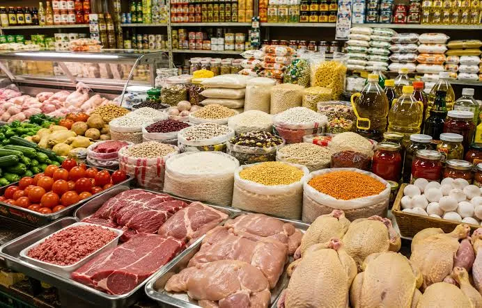 تحولات بازار کالاهای اساسی جهش ۱۰۰ درصدی قیمت مرغ و تخم مرغ