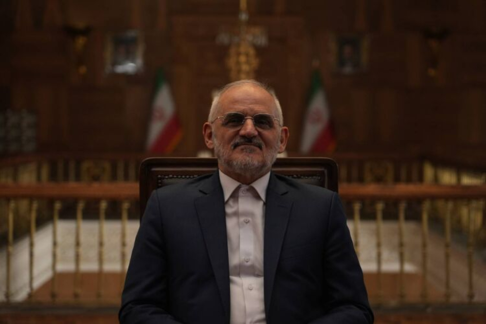 حاجی میرزایی پزشکیان بر وفاق و همگرایی برای حل مشکلات تأکید دارد
