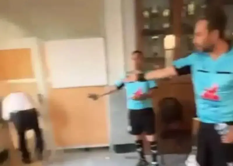 سرقت طلا و پول داوران در لیگ یک فوتبال ایران جنجال به پا کرد