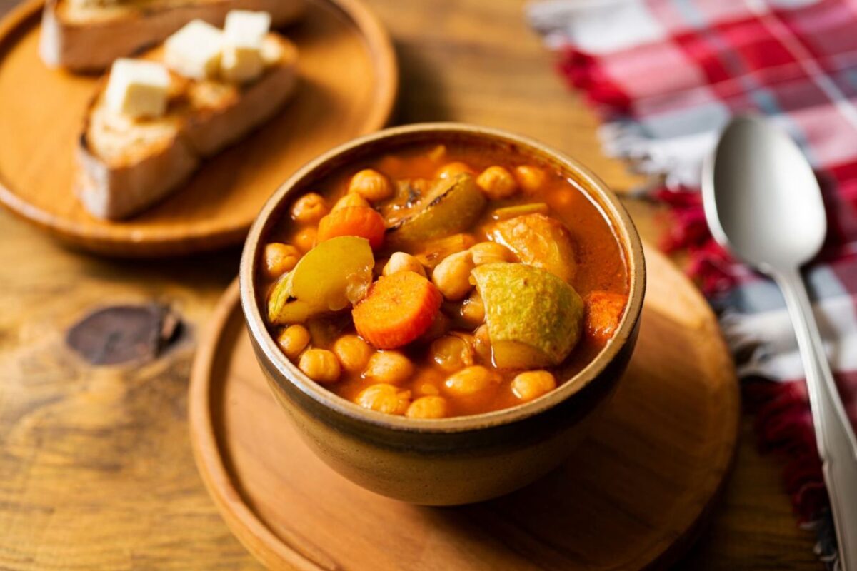 طرز تهیه آبگوشت گیاهی خوشمزه و مقوی
