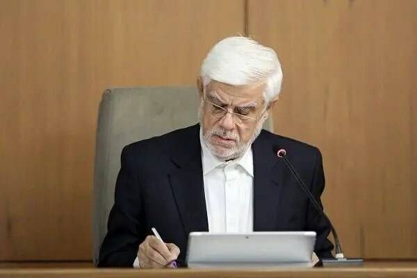 عارف قیمت واقعی بنزین ۷۰ تا ۸۰ هزار تومان است