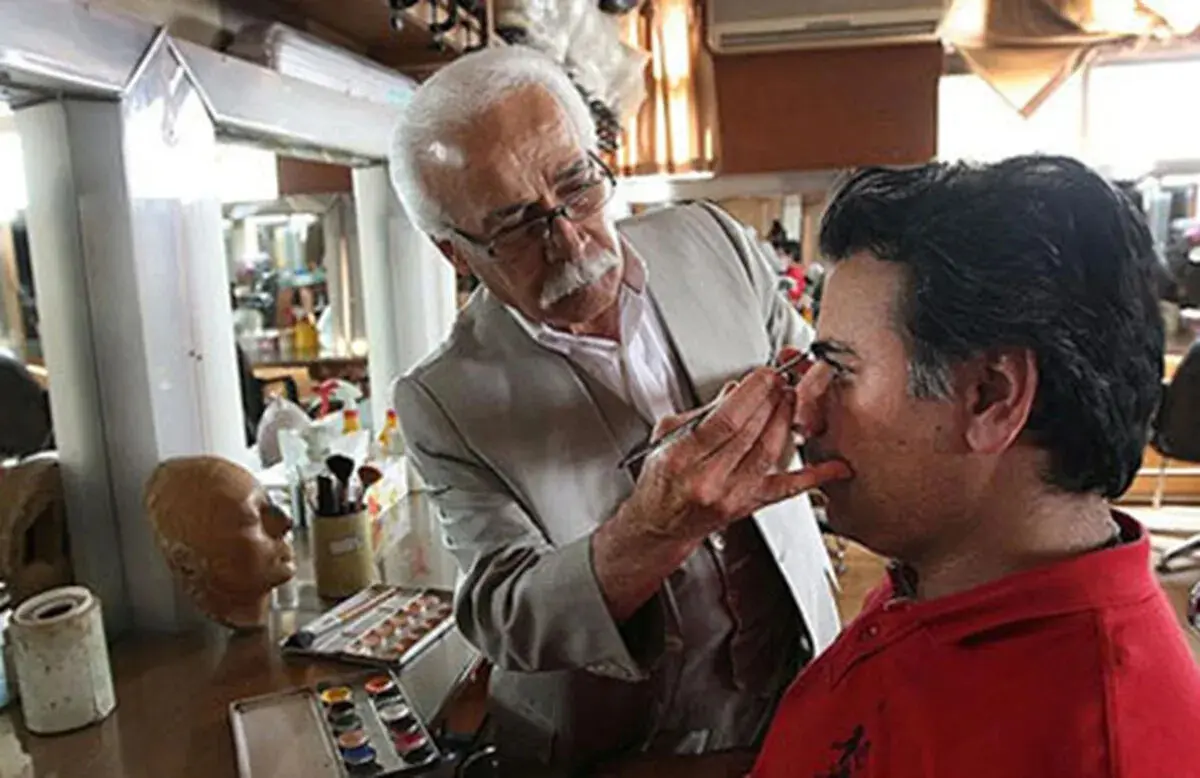 فرهنگستان زبان واژه گریم را به چهره پردازی تغییر داد