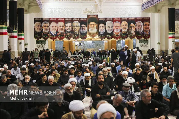 مراسم بزرگداشت آیت الله شبیری زنجانی در حرم معصومه س برگزار شد