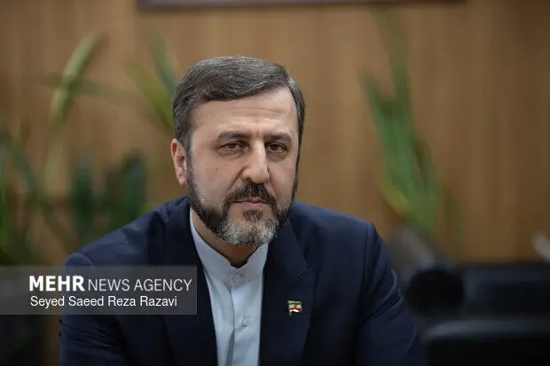 معاون حقوقی وزارت خارجه آمریکا نمی تواند از جنایت های جنگی شانه خالی کند