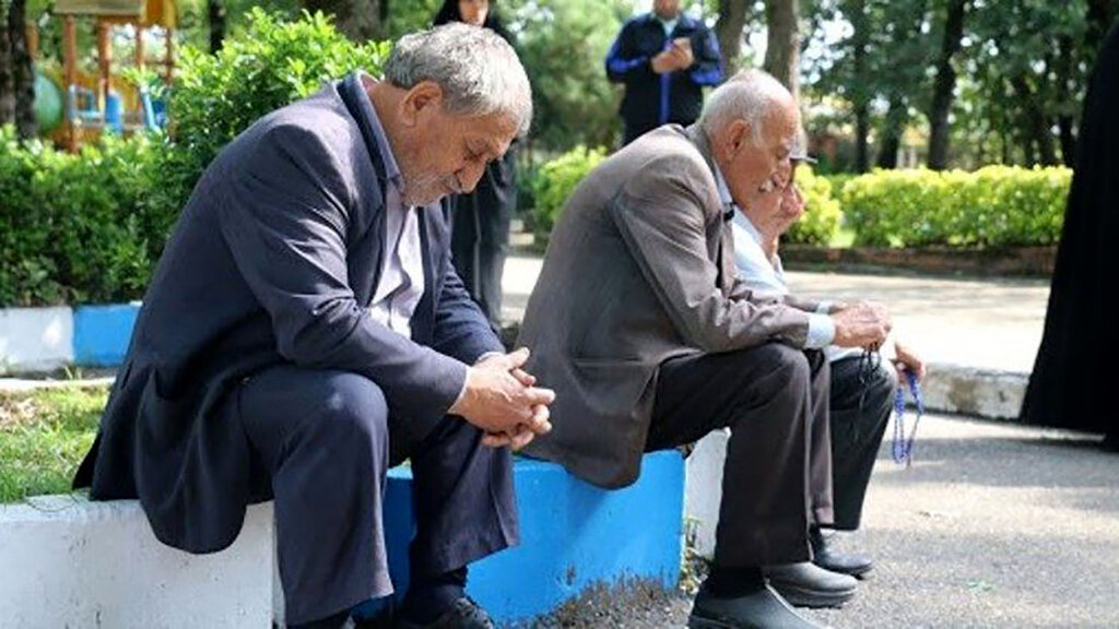 واریز حقوق شهریور بازنشستگان معوقات اردیبهشت همچنان در انتظار