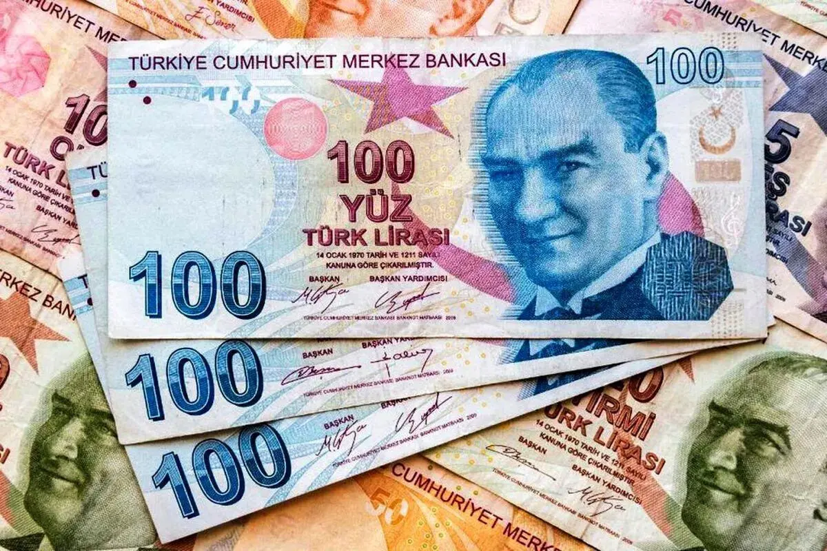 کاهش ۱۲۰ تومانی قیمت لیر ترکیه در ۲۲ شهریور
