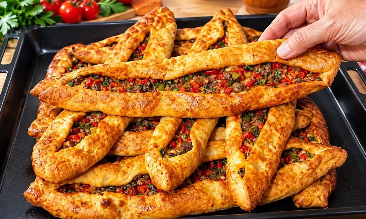 طرز تهیه پیده قایقی غذای خوشمزه و اصیل ترکیه
