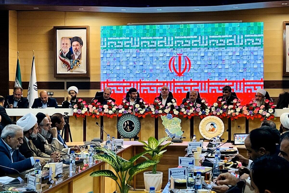 معیشت معلمان باید به راهبردی پایدار در کشور تبدیل شود