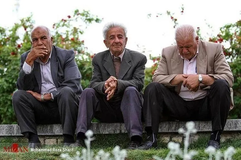 وام ۲۰ میلیونی اربعین برای ۱۱ هزار بازنشسته کشوری نهایی می شود